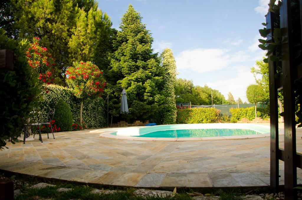 La Coccinella Bed & Breakfast Iesi Exterior photo