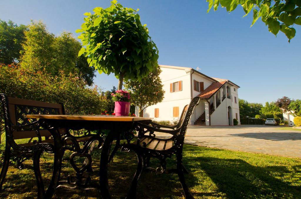 La Coccinella Bed & Breakfast Iesi Exterior photo